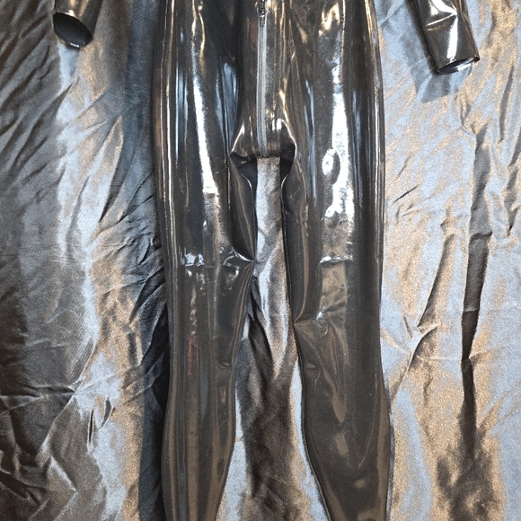 Libidex latex princess catsuit - Picture 4 of 9